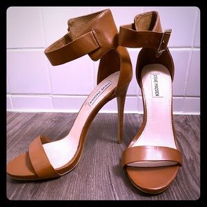 Steve Madden Marlenee heels 9.5